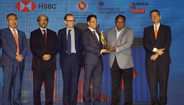 বাণিজ্যমন্ত্রী টিপু মুনশির কাছ থেকে ‘এইচএসবিসি বিজনেস এক্সিলেন্স অ্যাওয়ার্ড’ নিচ্ছেন ওয়ালটন হাই-টেক ইন্ডাস্ট্রিজ লিমিটেড-এর পরিচালক এস এম মাহবুবুল আলম বাণিজ্যমন্ত্রী টিপু মুনশির কাছ থেকে ‘এইচএসবিসি বিজনেস এক্সিলেন্স অ্যাওয়ার্ড’ নিচ্ছেন ওয়ালটন হাই-টেক ইন্ডাস্ট্রিজ লিমিটেড-এর পরিচালক এস এম মাহবুবুল আলম