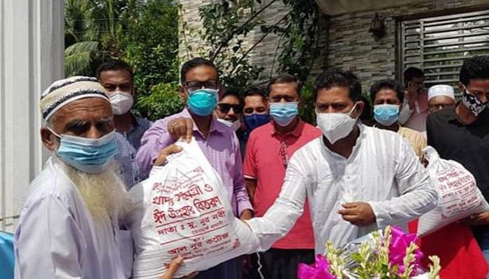 কোম্পানীগঞ্জে ডেনমার্ক প্রবাসীর ঈদ উপহার, মেয়রের ত্রাণ তহবিলে অনুদান 
