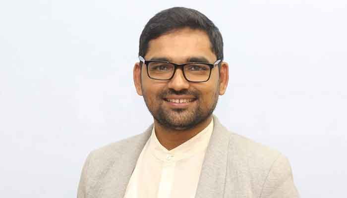 ফ্রিল্যান্স লেখক সাখাওয়াত সড়ক দুর্ঘটনায় মারাত্মক আহত