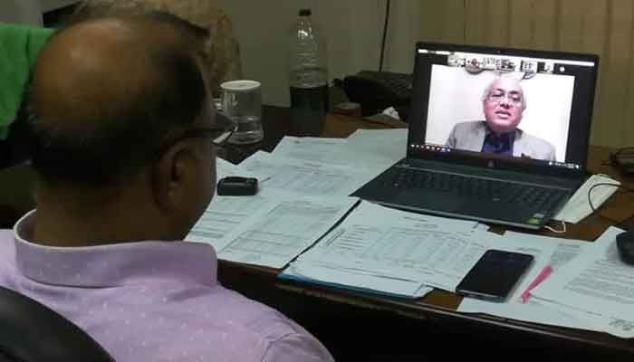 অগ্রণী ব্যাংকের ব্যবস্থাপনা পরিচালক ও সিইও মোহম্মদ শামস্-উল ইসলামের বক্তব্য শুনছেন টাঙ্গাইল অঞ্চল প্রধান আবু হাসান তালুকদার অগ্রণী ব্যাংকের ব্যবস্থাপনা পরিচালক ও সিইও মোহম্মদ শামস্-উল ইসলামের বক্তব্য শুনছেন টাঙ্গাইল অঞ্চল প্রধান আবু হাসান তালুকদার