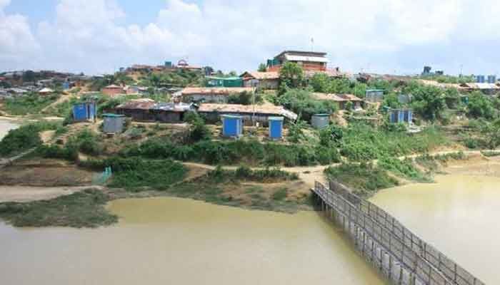 রোহিঙ্গাদের জন্য কক্সবাজারের পর্যটন শিল্প হুমকিতে : অপরাধ প্রবণতা বাড়ছে