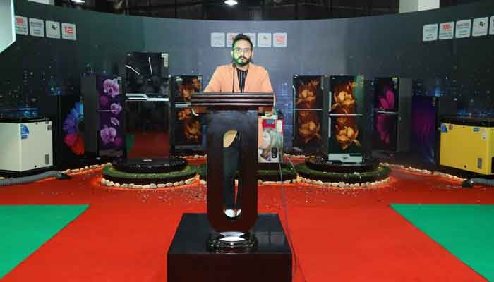 অর্ধশতাধিক নতুন মডেলের ফ্রিজের উদ্বোধন করেন ওয়ালটন হাই-টেক ইন্ডাস্ট্রিজ লিমিটেডের ব্যবস্থাপনা পরিচালক (এমডি) প্রকৌশলী গোলাম মুর্শেদ অর্ধশতাধিক নতুন মডেলের ফ্রিজের উদ্বোধন করেন ওয়ালটন হাই-টেক ইন্ডাস্ট্রিজ লিমিটেডের ব্যবস্থাপনা পরিচালক (এমডি) প্রকৌশলী গোলাম মুর্শেদ