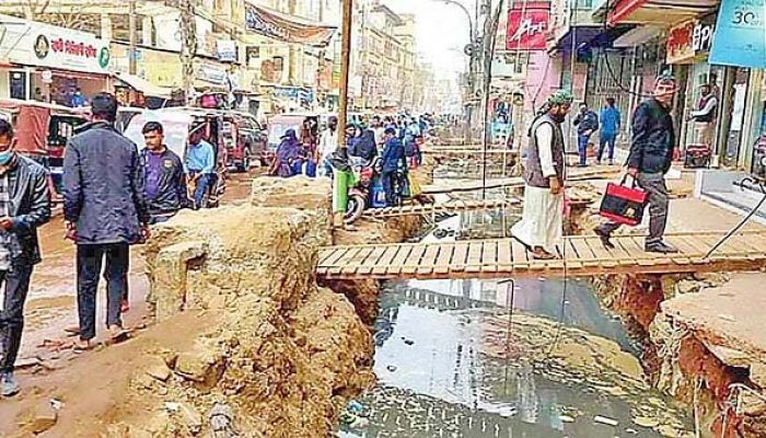 নোংরা ও অব্যবস্থাপনায় ভরা পর্যটন শহর কক্সবাজার