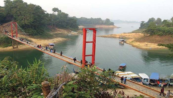 অবৈধ দখলে সৌন্দর্য হারাচ্ছে পর্যটন শহর রাঙামাটি