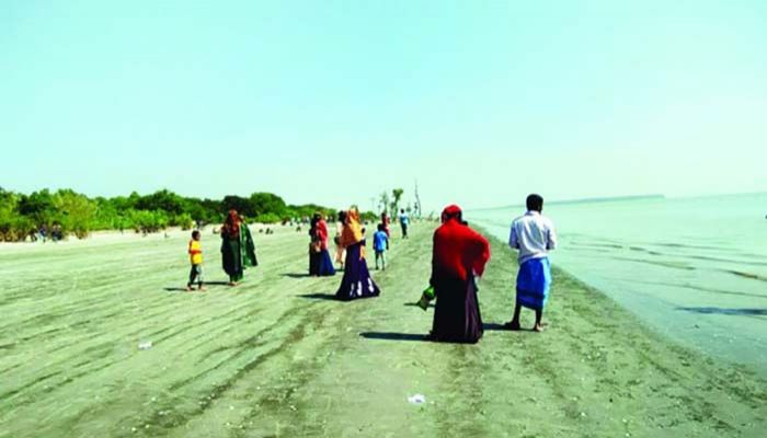 অপার সম্ভাবনার পর্যটনকেন্দ্র সোনালি বালুর সোনারচর অপার সম্ভাবনার পর্যটনকেন্দ্র সোনালি বালুর সোনারচর