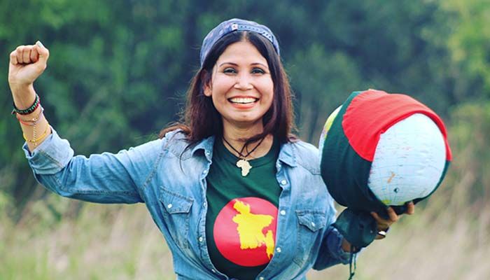 ১৫৫ দেশ ঘুরে ইতিহাস গড়লেন বাংলাদেশের নাজমুন নাহার ১৫৫ দেশ ঘুরে ইতিহাস গড়লেন বাংলাদেশের নাজমুন নাহার
