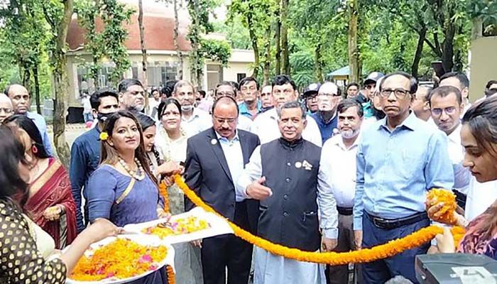 পর্যটন এলাকায় ভ্রমণ পরিচালনার জন্য ছয়টি দোতলা বাস কেনা হবে