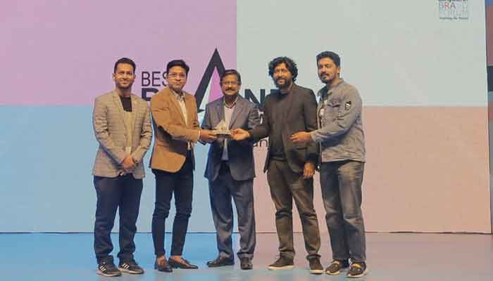 ৯ম বারের মতো ‘বেস্ট ব্র্যান্ড অ্যাওয়ার্ড’ পেলো ওয়ালটন রেফ্রিজারেটর