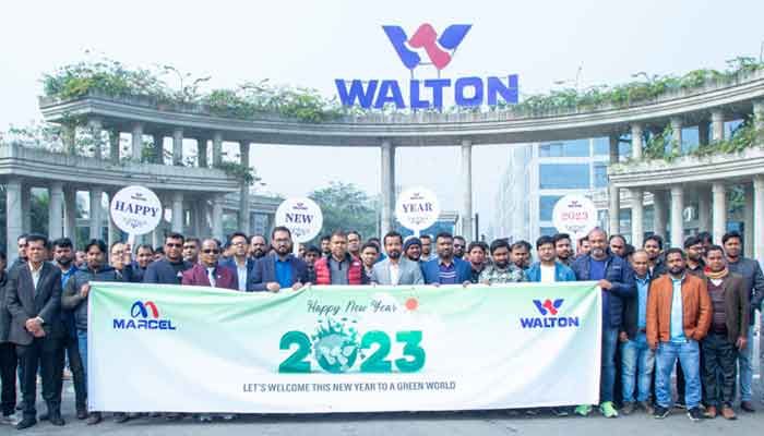 ওয়ালটন হেড কোয়ার্টার্সে ইংরেজি নববর্ষ উদযাপন