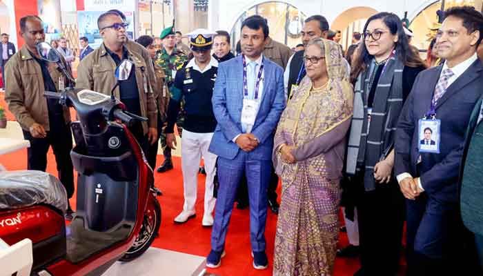 ওয়ালটন মেগা স্টল পরিদর্শন করলেন প্রধানমন্ত্রী ওয়ালটন মেগা স্টল পরিদর্শন করলেন প্রধানমন্ত্রী