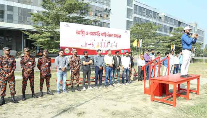 ওয়ালটন হাই-টেক পার্কে বাংলাদেশে ফায়ার সার্ভিস ও সিভিল ডিফেন্স টিমের অগ্নিমহড়া