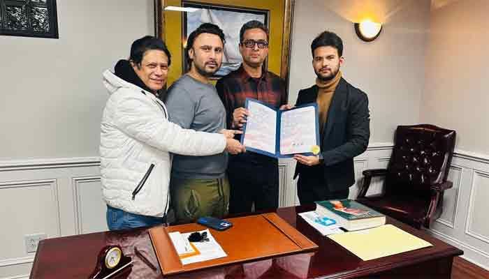 জলবায়ু সাংবাদিকতায় নিউইয়র্ক আইনসভার বিশেষ সন্মাননা পেলেন কেরামত উল্লাহ বিপ্লব