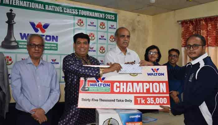 স্বাধীনতা দিবস ওয়ালটন আন্তর্জাতিক রেটিং দাবায় মিনহাজ চ্যাম্পিয়ন