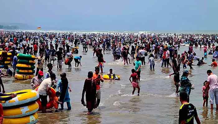 যে কারণে কক্সবাজার সৈকতে পর্যটকের মৃত্যু ঠেকানো যাচ্ছে না